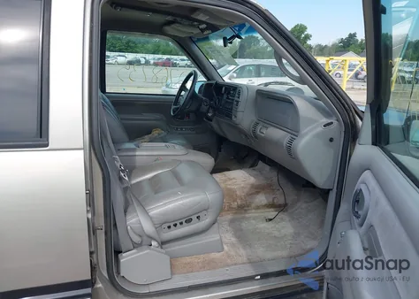 1998 GMC Suburban 1500 Sl из США, поврежденный, VIN 1GKEC16R6WJ721634